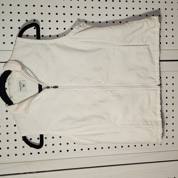 Columbia Jackets & Blazers - Columbia size PM White Vest Full Zip Lightweight